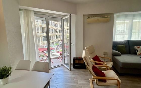 Appartement de 3 chambres à Torrevieja - AG152053 - Photo - 2