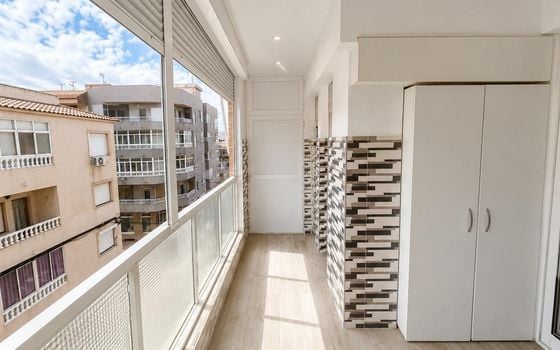 Appartement de 2 chambres à Torrevieja - AG152147 - Photo - Small - 14
