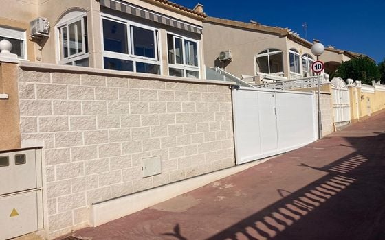 2 Schlafzimmer Villa in Orihuela Costa - AG152170 - Foto - Small - 30