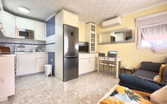 Bungalow de 2 chambres à Torrevieja - AG152243 - Photo - 2