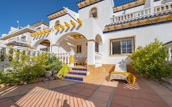 Villa de 3 chambres à Orihuela Costa - AG152277 - Photo - Small - 1