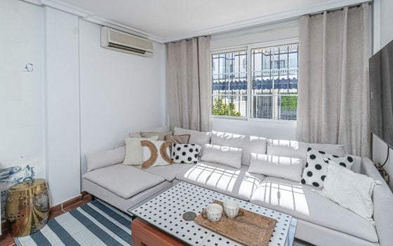Villa de 3 chambres à Orihuela Costa - AG152277 - Photo - Small - 3