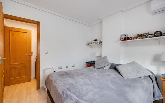 2 bedroom Apartment in Torrevieja - AG152294 - Photo - Small - 10