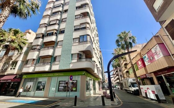 3 bedroom Apartment in Torrevieja - AG152398 - Photo - 1