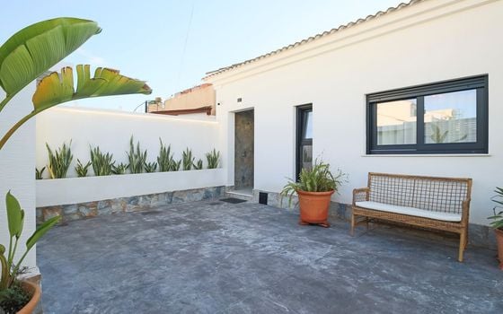 3 bedroom Villa in Torrevieja - AG152514 - Photo - 2