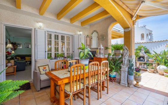 4 bedroom Villa in Torrevieja - AG152531 - Photo - 3