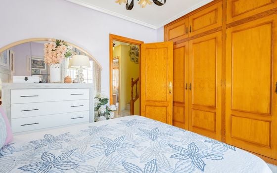 4 bedroom Villa in Torrevieja - AG152531 - Photo - Small - 13