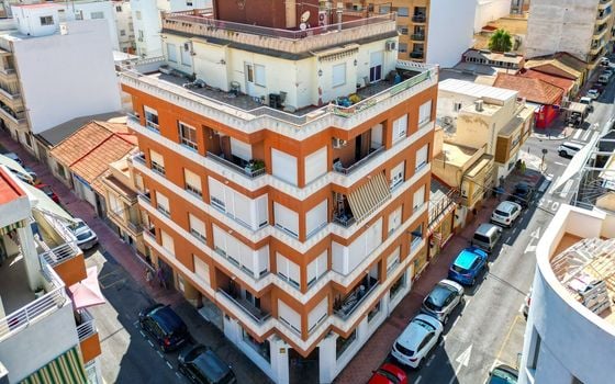 Appartement de 3 chambres à Torrevieja - AG152538 - Photo - 1