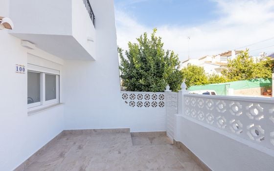 3 bedroom Villa in Torrevieja - AG152550 - Photo - 4