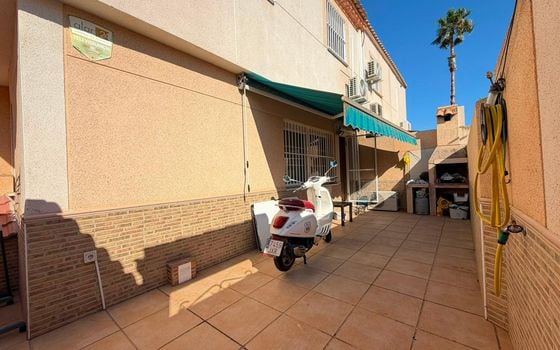 3 bedroom Villa in Torrevieja - AG152593 - Photo - 3