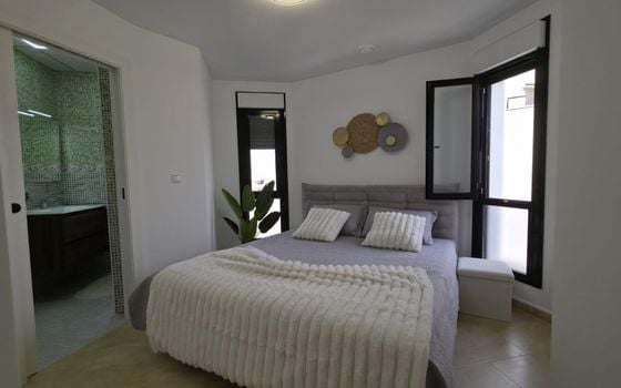 Appartement de 3 chambres à Torrevieja - AG152628 - Photo - Small - 12