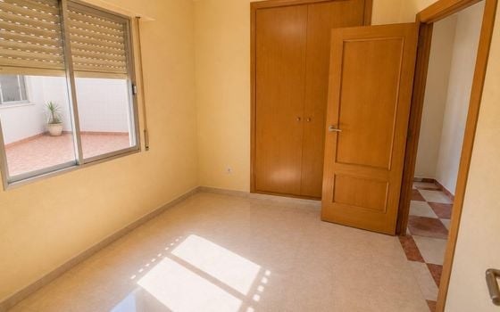 4 bedroom Apartment in Alicante - AG152661 - Photo - Small - 12