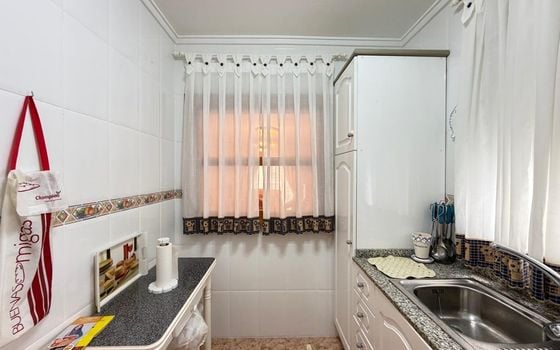 Appartement de 3 chambres à Torrevieja - AG152682 - Photo - Small - 11