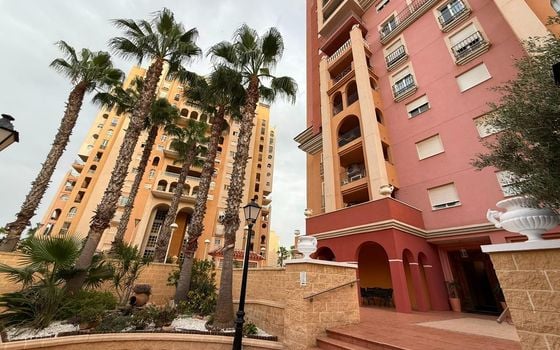 3 bedroom Apartment in Torrevieja - AG152706 - Photo - 1