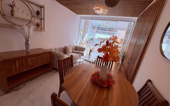 Apartamento de 2 habitaciones en Torrevieja - AG152860 - Foto - 2
