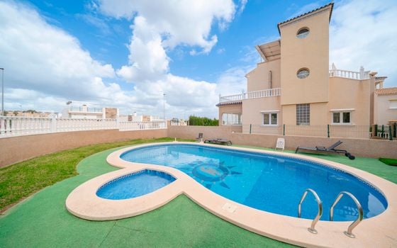 Villa de 4 chambres à Orihuela Costa - CBB153017 - Photo - 1