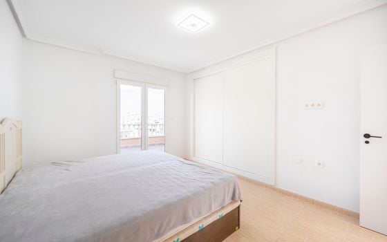 4 bedroom Villa in Orihuela Costa - CBB153017 - Photo - Small - 14
