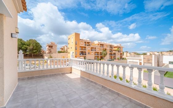 4 bedroom Villa in Orihuela Costa - CBB153017 - Photo - Small - 26