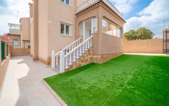 4 bedroom Villa in Orihuela Costa - CBB153017 - Photo - Small - 32