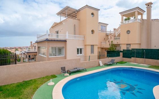 Villa de 4 chambres à Orihuela Costa - CBB153017 - Photo - 2