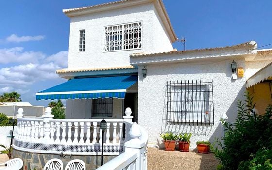Villa de 5 chambres à Torrevieja - SV153257 - Photo - 1