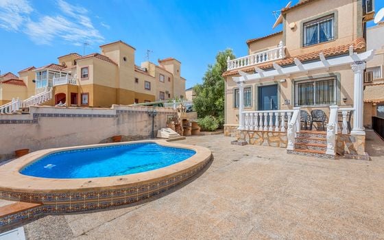 3 bedroom Villa in Las Filipinas - CBW153515 - Photo - 2