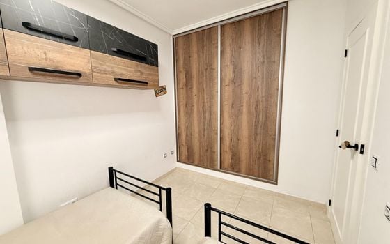 Appartement de 2 chambres à Torrevieja - AG153733 - Photo - Small - 16