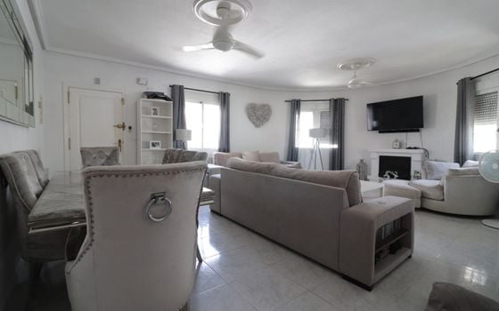 4 bedroom Villa in Rojales - VRE154019 - Photo - Small - 10
