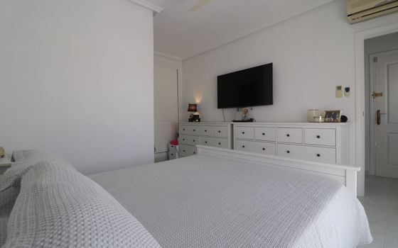 4 bedroom Villa in Rojales - VRE154019 - Photo - Small - 18