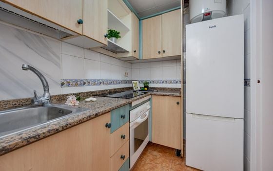 2 bedroom Apartment in Torrevieja - CYM154062 - Photo - Small - 7