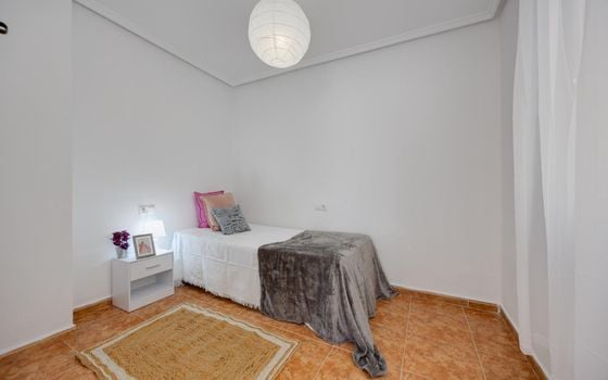 2 bedroom Apartment in Torrevieja - CYM154062 - Photo - Small - 11