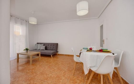 2 bedroom Apartment in Torrevieja - CYM154062 - Photo - 4