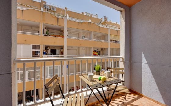 2 bedroom Apartment in Torrevieja - CYM154062 - Photo - Small - 17