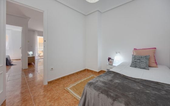 2 bedroom Apartment in Torrevieja - CYM154062 - Photo - Small - 12