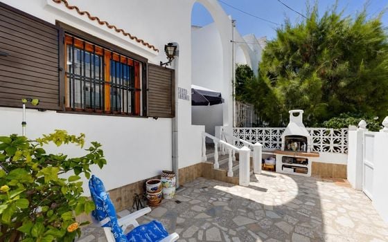 Villa de 2 chambres à Torrevieja - CYM154063 - Photo - 3
