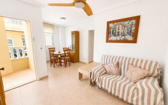 Appartement de 2 chambres à Torrevieja - GVS154205 - Photo - 2