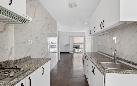3 bedroom Apartment in Alicante - CBE154244 - Photo - 4