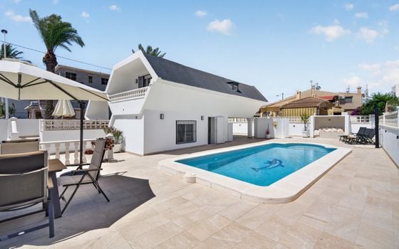 Villa de 3 chambres à Torrevieja - CBE154250 - Photo - 1
