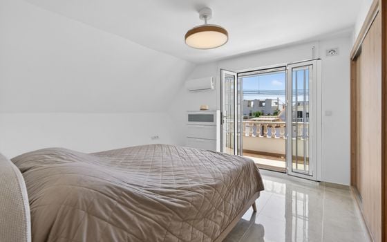 Villa de 3 chambres à Torrevieja - CBE154250 - Photo - Small - 11