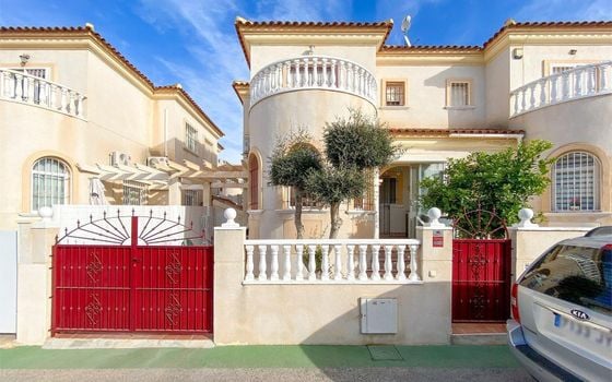 Townhouse de 3 chambres à Torrevieja - AG154299 - Photo - 1
