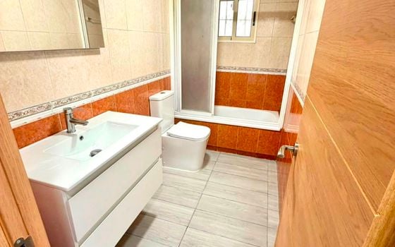 2 bedroom Apartment in Torrevieja - SLI154467 - Photo - Small - 13