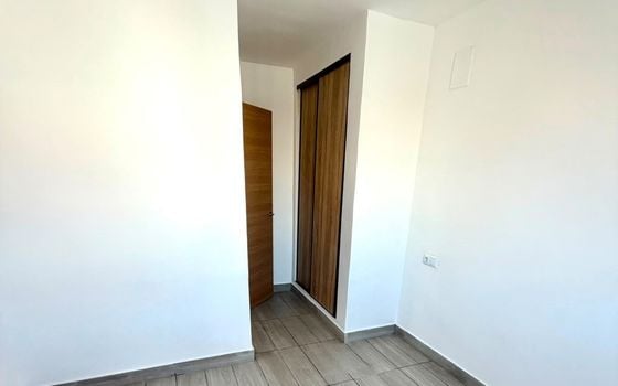 2 bedroom Apartment in Torrevieja - SLI154467 - Photo - Small - 9