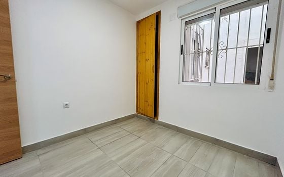 2 bedroom Apartment in Torrevieja - SLI154467 - Photo - Small - 10