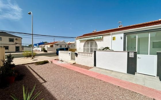 Bungalow de 2 chambres à Torrevieja - SLI154470 - Photo - 2