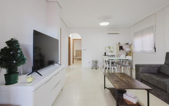 Villa de 2 chambres à Torrevieja - JLM154520 - Photo - 4
