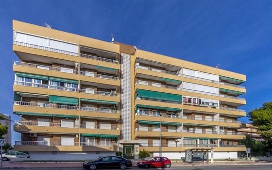 Apartament cu 2 dormitoare în Punta Prima - URE154710 - Imagini - 2
