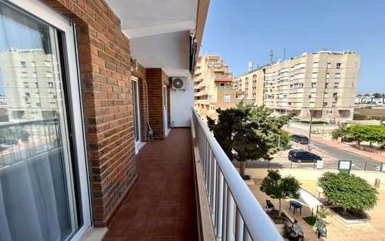 2 Schlafzimmer Appartement in Punta Prima - URE154710 - Foto - Small - 17