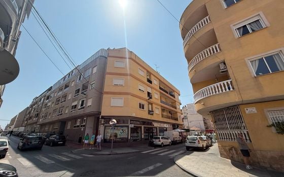 Appartement de 1 chambre à Torrevieja - AG154889 - Photo - 1