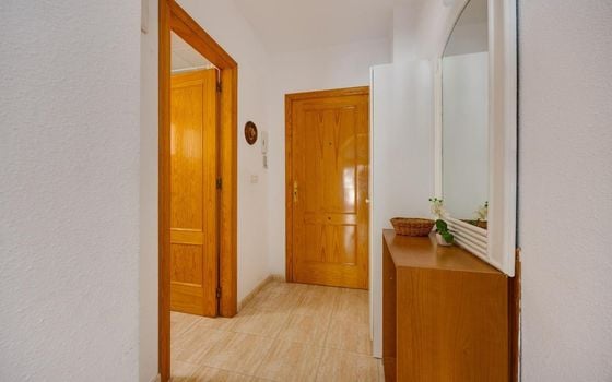 Appartement de 2 chambres à Torrevieja - AG154902 - Photo - Small - 9