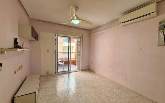 Appartement de 2 chambres à Torrevieja - AG155062 - Photo - Small - 6
